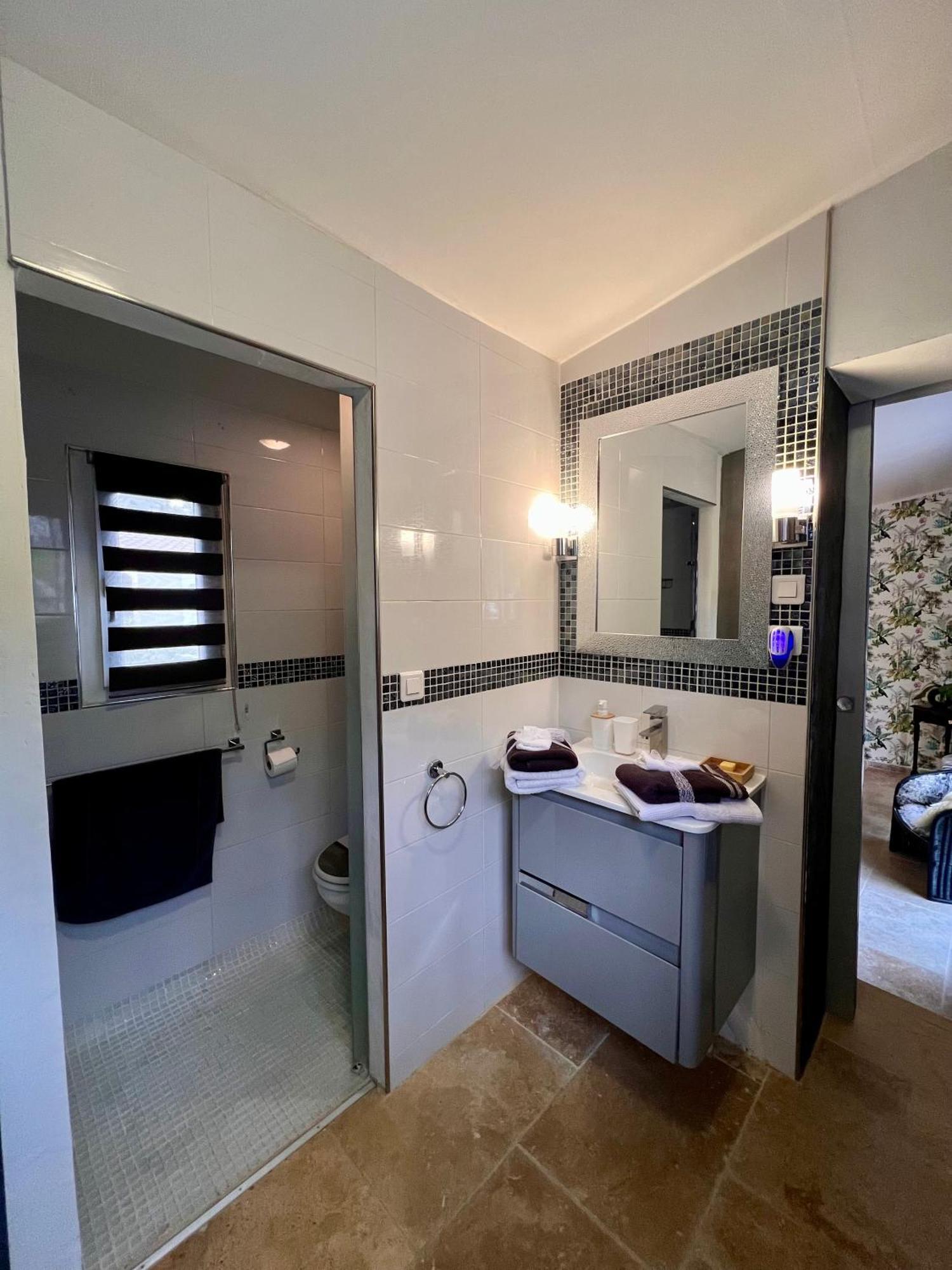Gite Des Estelles "Axel" Avec Espace Jacuzzi Cavaillon Exterior foto