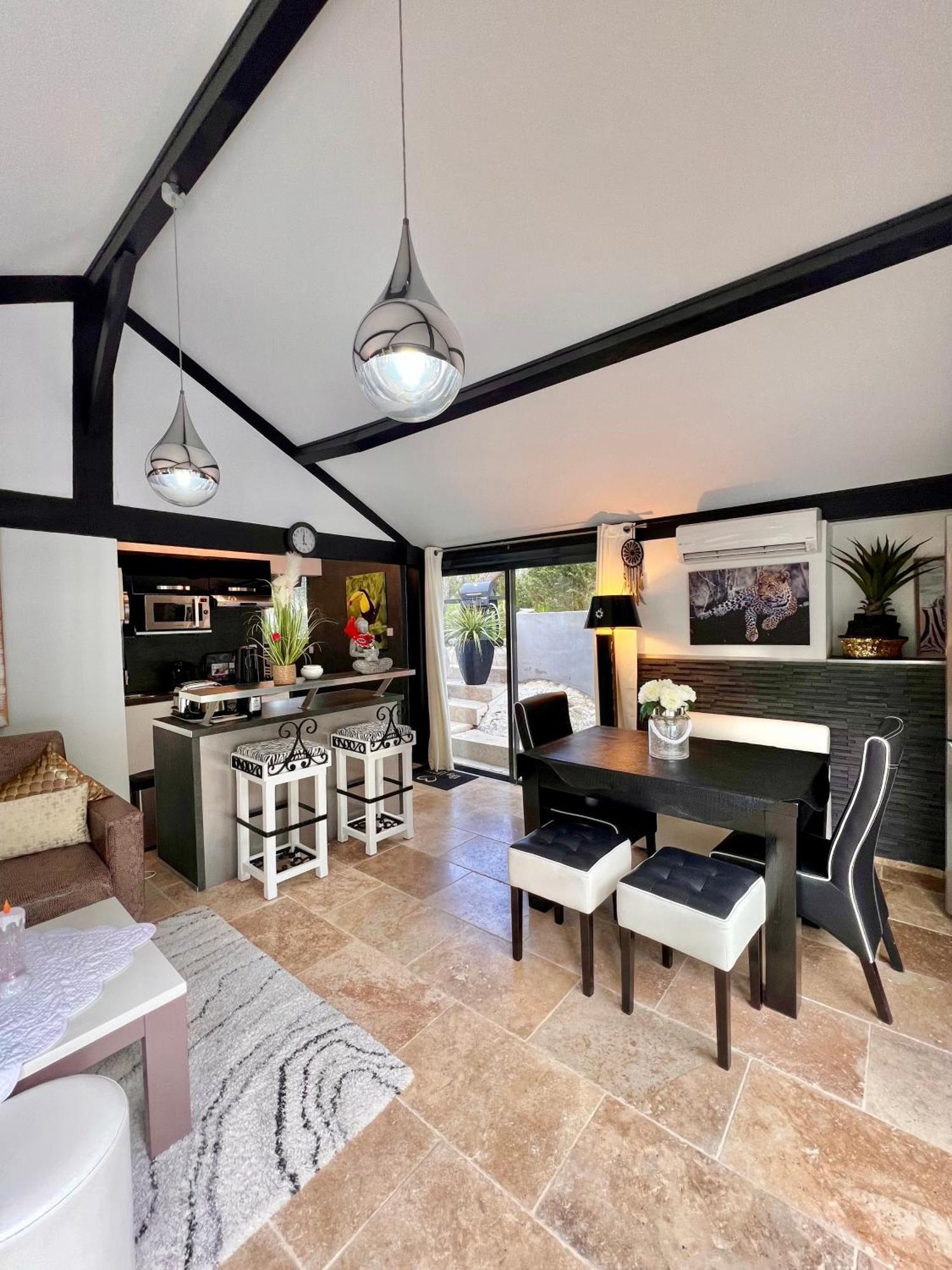 Gite Des Estelles "Axel" Avec Espace Jacuzzi Cavaillon Exterior foto